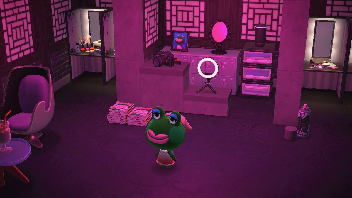 skinnamina's tweet photo. Lol Jambette wants to teach make up as she should, queen of hot pink it girl lips #AnimalCrossing #ACNH #NintendoSwitch https://t.co/CQgJ9vMoI4