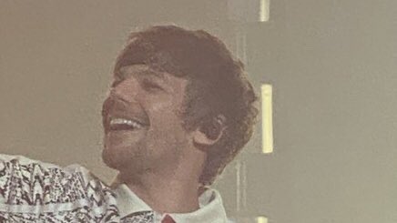 fairypaIvin's tweet photo. miren lo hermoso y feliz que estaba hoy🥺💗💗 https://t.co/NQcBzZK0aB
