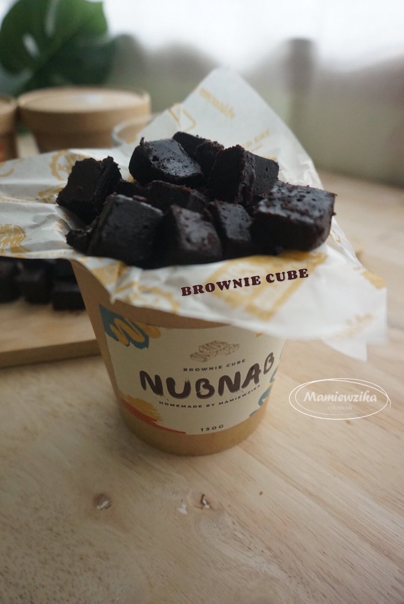 GyeomHeng's tweet photo. 📣เปิดพรี บราวนี่หนึบ รสเข้มข้นหวานน้อย ใช้ chocolate แท้ 74% 

ราคา 69 บาท 
บรรจุ 140g รวมบรรจุภัณฑ์

จัดส่ง J&amp;T 40 บาท / KERRY 55 
*เก็บค่าส่งเพิ่ม 10 บาทตั้งแต่กล่องที่ 3 เป็นต้นไป*

สนใจสั่งซื้อผ่าน DM ค่ะ 

ฝากบราวน์นี่โฮมเมดค่าา

#บราวนี่ #บราวนี่หนึบ #บราวนี่เข้มข้น https://t.co/n1pQeebLcr