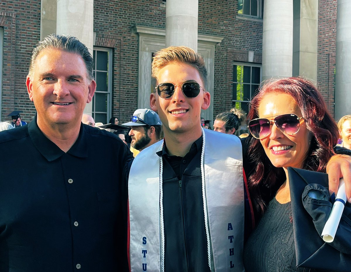 Angus McClure tweet media