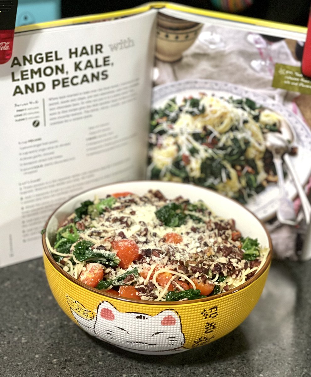JoeHollywoodLA's tweet photo. #whatsfordinner? 
Tonight was my last new recipes I shopped for from @ChefStuart_  cookbook, #TheQuickSixFix. 
I love #ItalianFood and this #pasta was by far my favorite. So bright, crunchy and delicious!
Shout out #ChefStu! https://t.co/odbhqC3K9F