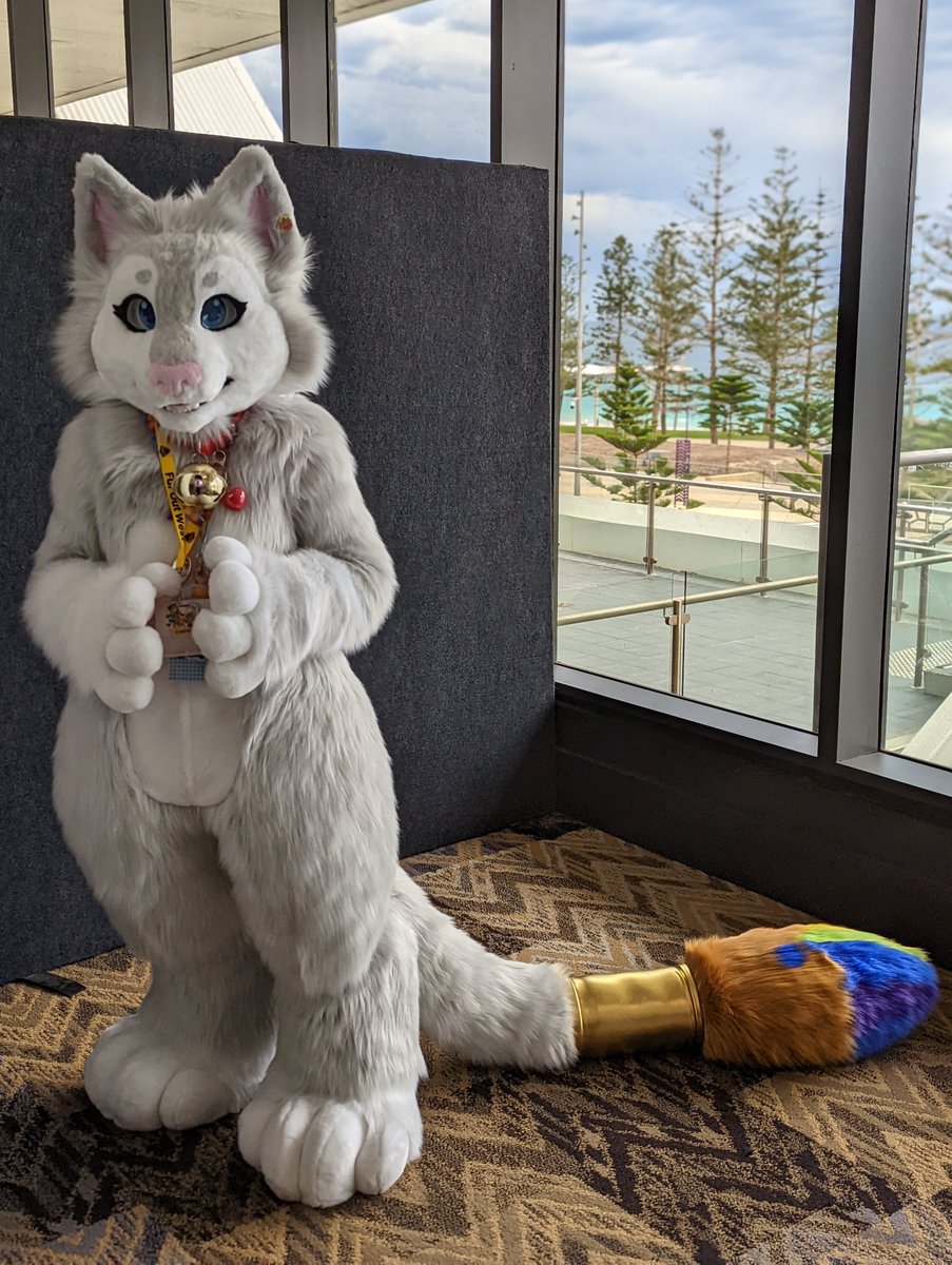 jesdenart's tweet photo. Hi! I'm Jess/Jesdena (or if you're addressing the fluffy lynx - Ellie!) 🐱

I'm a novice fursuit maker and artist based in Western Australia! Focused on making cute and fluffy toony style partials and fullsuits ❤️

Still learning and figuring things out but doin' my best! https://t.co/DeT0iIINIm