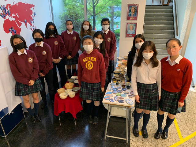 SiSHStweets's tweet photo. Congratulations and thank you to the HS Pottery Club and Experiential Learning Pottery group for sharing their wonderful work in their Wabi-Sabi Pottery Exhibition. Their exhibition focuses on the essence of "incomplete" beauty found in imperfections. https://t.co/vEHr6pCfPv https://t.co/JPsolhNURe