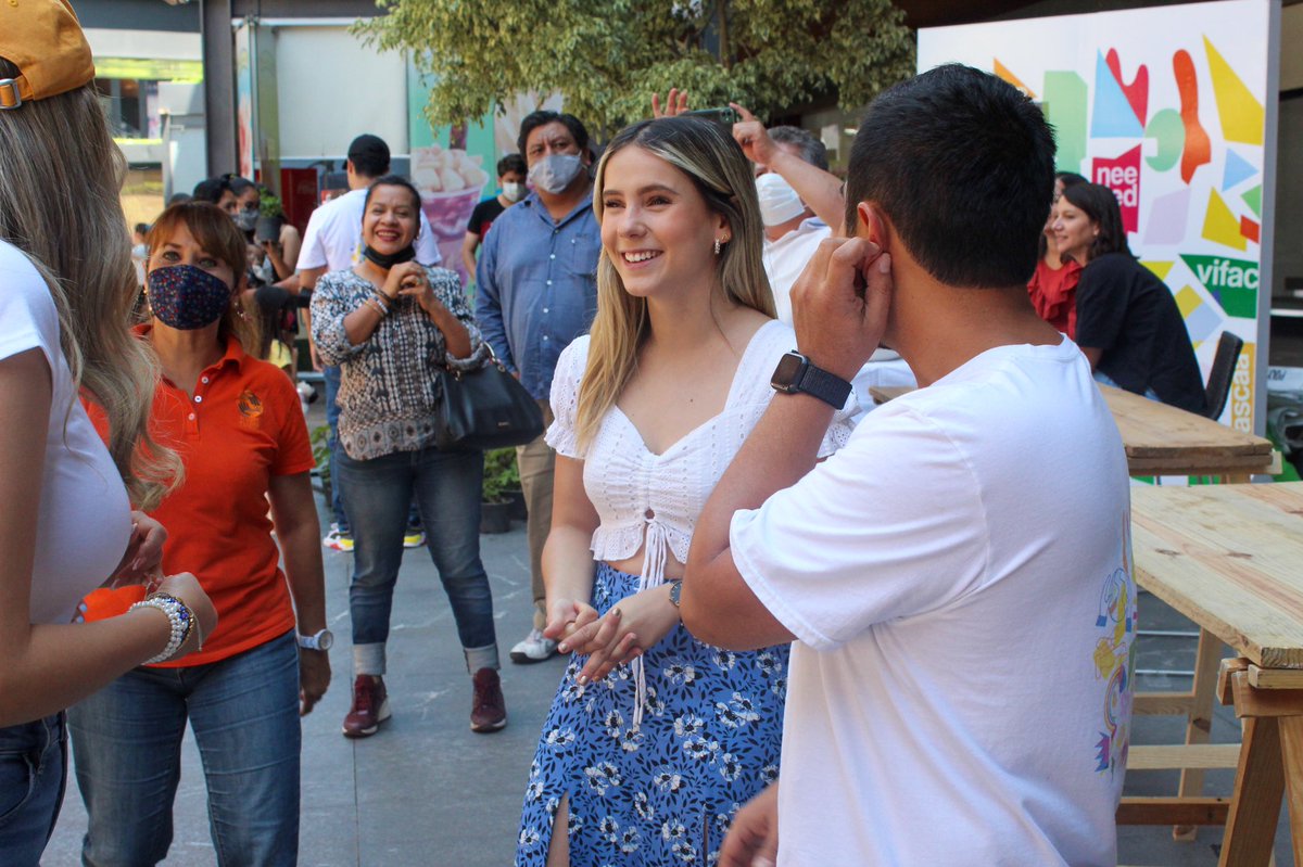 mariapresaa's tweet photo. Celebro que existan iniciativas ciudadanas como el #RecycleFest, el cual logró la recolección de más de 4 mil kilos de residuos reciclables. Lo recolectado será donado a instituciones altruistas.♻️ https://t.co/qk7PNgsswY