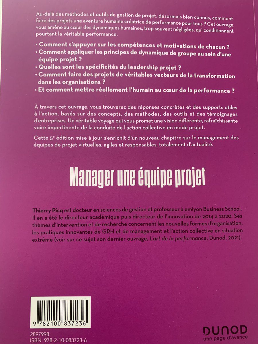 ThierryPicq's tweet photo. Il est sorti !!! Tout le monde fait des projets, mais manager des équipes transverses et mettre l’humain au cœur des projets restent des enjeux. Cette 5eme édition devrait pouvoir vous aider. Bonne lecture ! @DUNOD #managementprojet https://t.co/bBzyjrLLAz