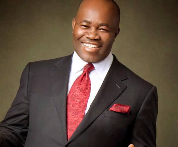nigeria_girls's tweet image. Akpabio paid all outstanding pensions and gratuity, created one extra level in the civil service and ensuring additional benefits upon retirement for all civil servant, Akpabio is the selfless man we want in aso rock #IStandWithAkpabio