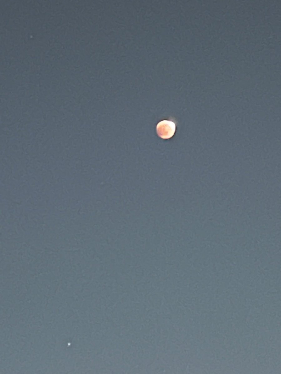 LikiFlo13's tweet photo. #ECLIPSEENTN en Spring, TX https://t.co/5aNjsXdFJo