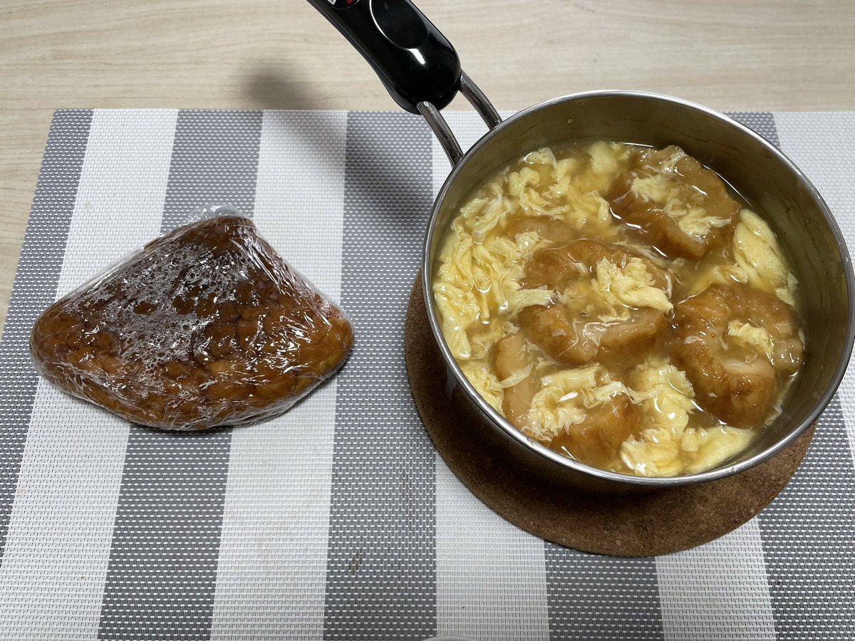Resolveto5's tweet photo. 手作り菓子パンケーキとふわふわスープ(≧∇≦)/ https://t.co/YrAHtPNvqX