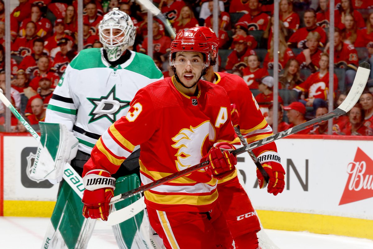 Period 3⃣ - you ready, #Flames fans?

LET'S GO!