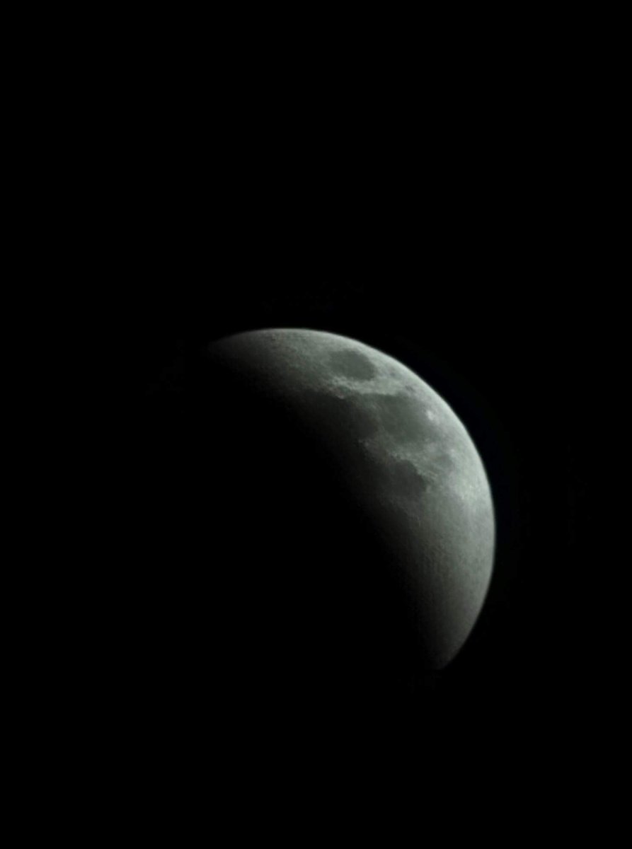 JessLeKb's tweet photo. @NStewCBS2 @WNEP @news4buffalo #lunareclipse2022 #LunarEclipse https://t.co/eeoid4a19p