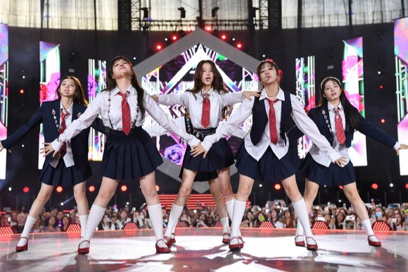ivepics_'s tweet photo. #IVE #아이브 KPOP.FLEX 2022 https://t.co/TZqgwb8Ciw
