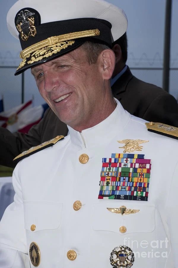 NikeSkywalker's tweet photo. #USNavy Admiral #EricOlson highly decorated special ops commander, born in #Tacoma Washington #Usa captured in #Azovstal #Mariupol by #Russia Army Forces with many other Nato officials. If it's true #breaking news, it's the western #MoonEclipse total #Eclipse! Liberty cries! https://t.co/YyhmWKMXAN