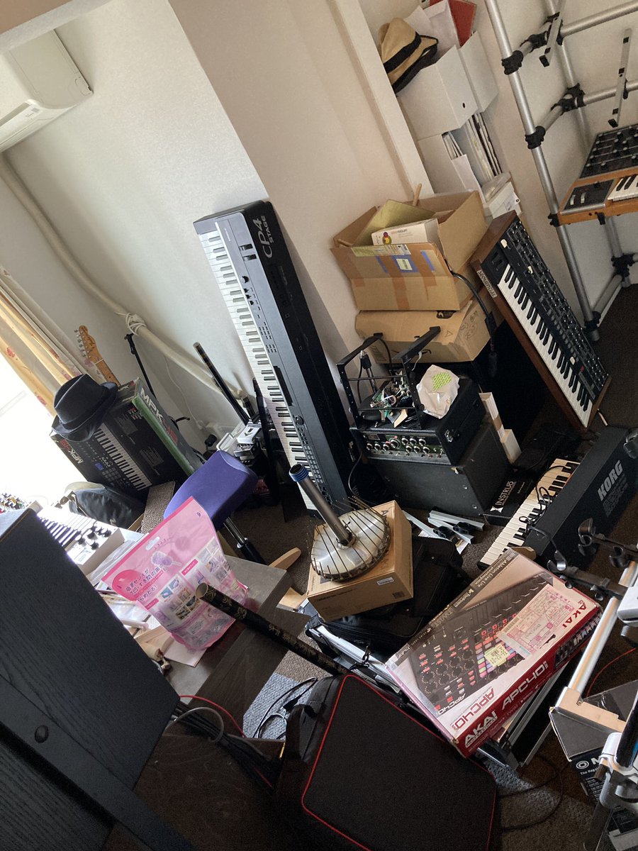 sylianrue's tweet photo. 【全公演終了】
なすべきか、なさざるべきか…
#ブリキの太鼓 #dieblechtrommel #sylianrue #cedar #深作組 https://t.co/0NnsyN8j0w