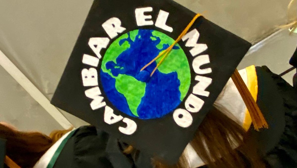 SandT_CArE's tweet photo. 2/2
The Votes are in! See the winners π₯π₯π₯of the best mortarboard π design and decorations for 2022 from the CArEE department graduates. ππ»ππ»
And the winners with their Glorious Prizes π!
#CreativeMiners !
Video 1/2. stills 2/2 https://t.co/2lkQEM7EP7