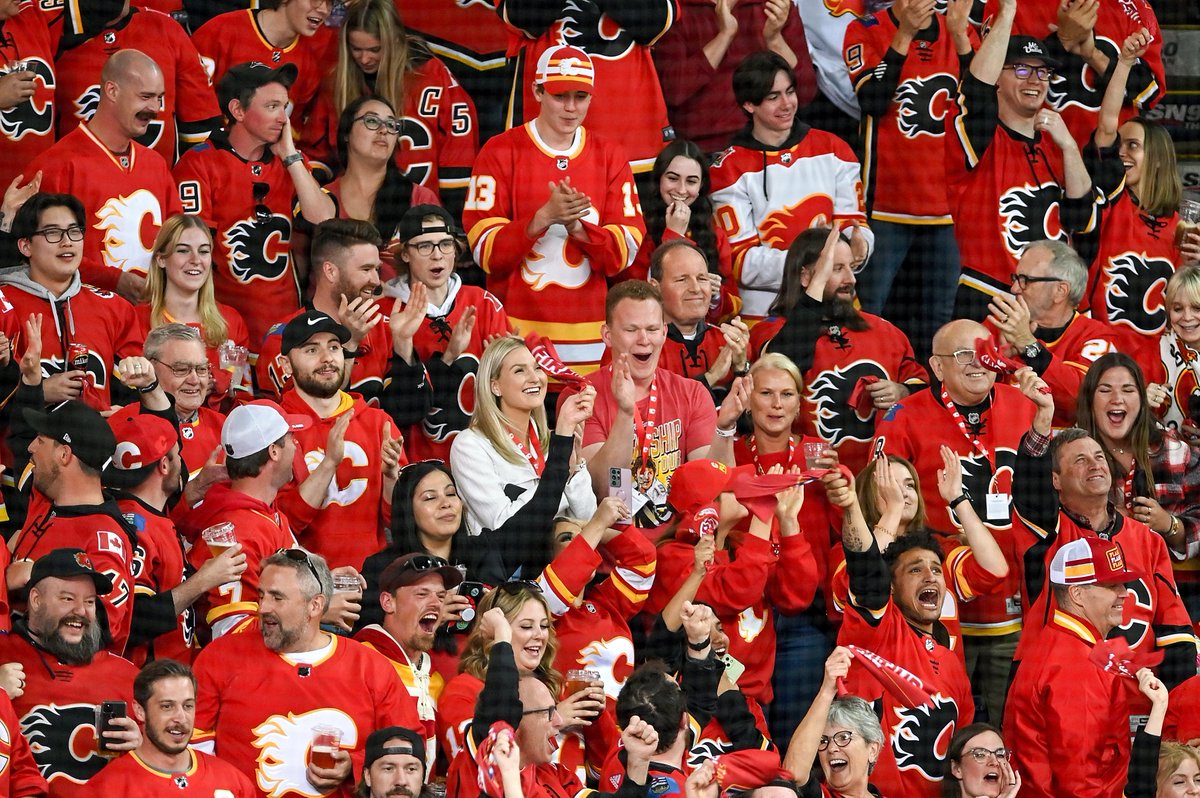 NHLFlames's tweet photo. Tkachuk Cam. https://t.co/Z2D1ojKEoq