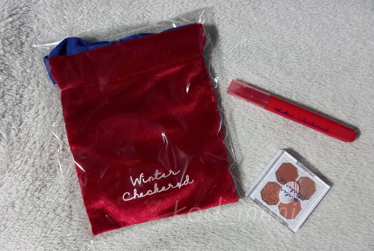 ked_mimi's tweet photo. แบบเซ็ต Lovely and cozy winter checkered collection
👉 450
#ส่งต่อเครื่องสําอางค์ #เครื่องสําอาง #etude #wintercheckered https://t.co/k8P1kJTdOD