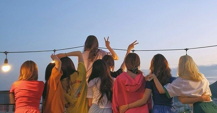 deandelion47's tweet photo. @iIygyuri Because fromis is family.
Because I like dkdk☘️
Stan fromis https://t.co/COQPUlvmZV