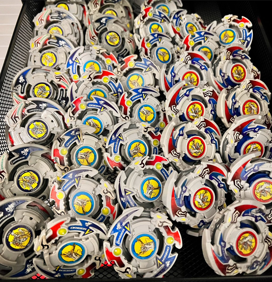 ClassicBeys's tweet photo. 🤩…#beybladeoriginal
#takara
#collection 
#beybladeburst
#vintage
#beybladeburstevolution
#grevolution
#beybladeburstgod
#toys
#beybladeburstturbo
#hasbro
#beybladeburstchoz
#rare
#beybladeburstrise
#like
#beybladeburstgt
#retro
#beybladeburstsparking
#beyblade https://t.co/P1UIuoU2yi