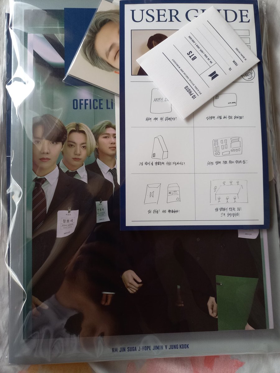 kimvantae_07's tweet photo. WTS LFB 🇵🇭

BTS 8th ARMY kit - 1,500
📍Cebu City
DM for questions https://t.co/Mfj9RKJyW1