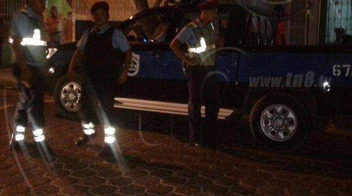 AndresMarencoB's tweet photo. Continúa asedio a la Parroquia San Juan Bautista de Masaya, dentro de ella se encuentra el párroco Harving Padilla quien denunció públicamente.
#SOSNicaragua https://t.co/M7vKxDFSNH