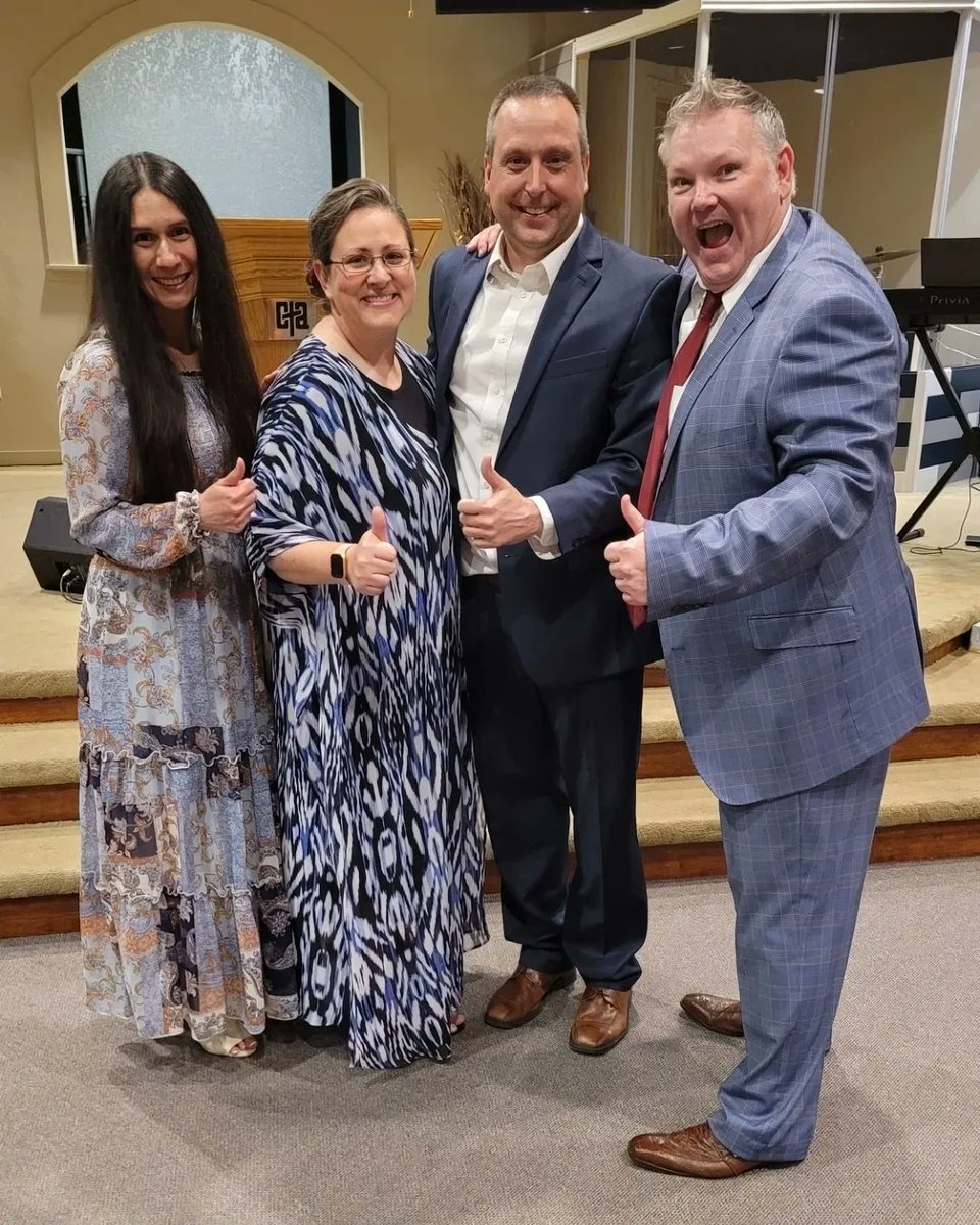 danielgums's tweet photo. 6️⃣ (3 Adults/1 Youth/2 Kiddos) First Time Filled with 🔥 the 𝙷𝙾𝙻𝚈 𝙶𝙷𝙾𝚂𝚃 &amp; 4 Water Baptized in Jesus name today in Clintonville WISCONSIN with Pastor &amp; Sis Kloehn! 💯 #MultiPurposeMinistry 
#Evangelist #KidsEvangelist #UsedManyWays
#GumsRoadTrip2022 #GumsNThumbs https://t.co/Lbqn6iBGSG