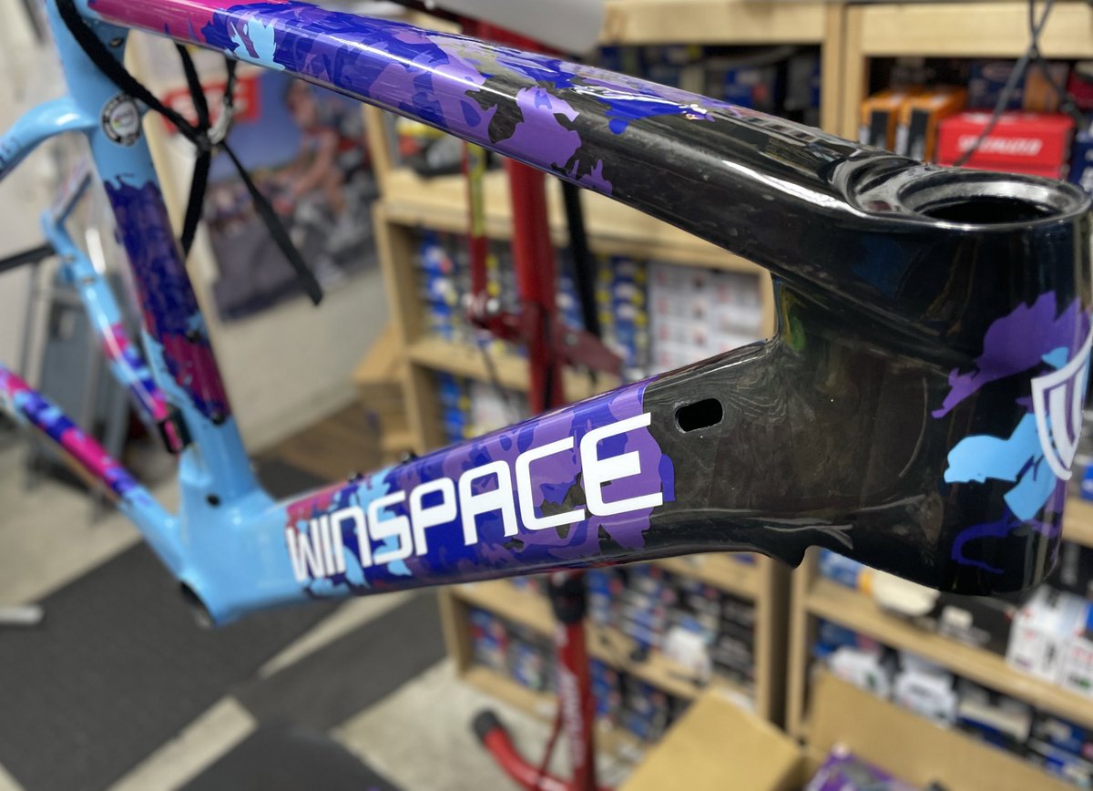 cspopeye's tweet photo. 今週はWINSPACE T1500からスタート🙋‍♂️
コンポーネントはULTEGRA Di2にて🚴‍♂️完成までもうしばらくお待ちくださいませー🙇‍♂️

#WINSPACE #T1500 #lunhyper #ロードバイク #ロードバイク好きな人と繋がりたい #ロードバイクのある風景 #自転車生活 #ロードバイク男子 #ロードバイク女子 #ultegradi2 https://t.co/neRKVyArxN