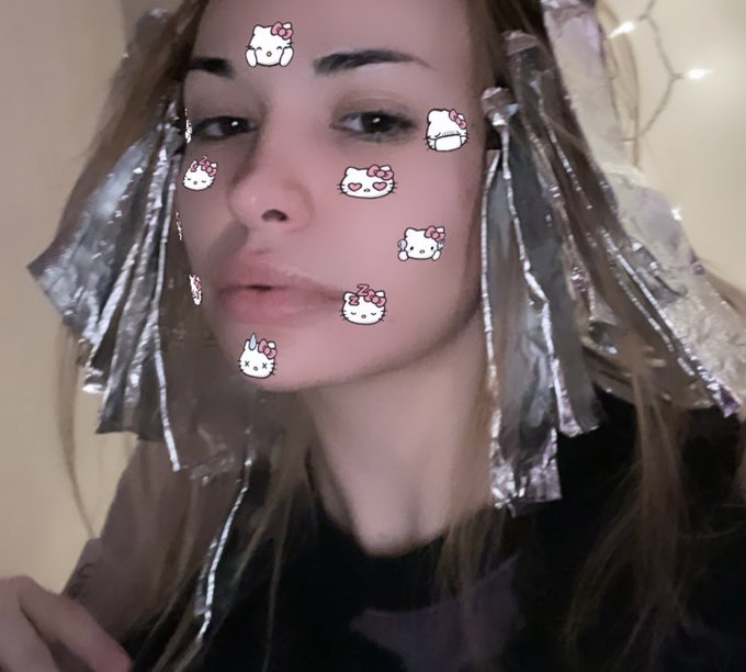 new hair comin 💇&zwj;♀️🌟✨ https://t.co/z3DiEmKb6C<a href="/tag/newprofilepic"class="tags"><span>#newprofilepic</span></a>