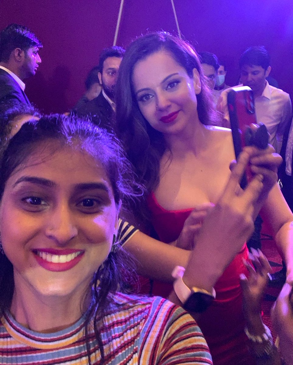 Anchor_Dimple's tweet photo. Modesty is good. But not when it comes at the cost of honesty. @kanganaranaut @OfficialKangna_
#kangnaranaut #kangna #hotkangna #kangnahot #kangnaranauthot #kangnaasagni #manikarnika #manikarnikaghat #queen #dhaakad #dhaakadmovie #dhaakadkangna #vasantvihar #pvrpriya https://t.co/4wldZ2L5kQ
