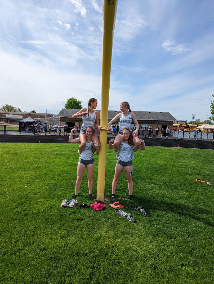 CJSHS_Track's tweet photo. 🚨 Conference Champ Alert 🚨 

🏃4x800m Relay🏃
⚡️8:41.60⚡️
🥇@jost_ho 🇩🇪
🥇Cody Sullivan
🥇@hunnerg0414 
🥇@QuinnMccabe 

🏃‍♀️4x800m Relay🏃‍♀️
⚡️10:51.07
🥇Ava Mueller
🥇Hannah Hahn
🥇Emma Maly
🥇@paige_damman 

#FeedTheCougs

@clintonwischool 
@Gambl20 
@CoachWeck https://t.co/KBmM7dgLmG