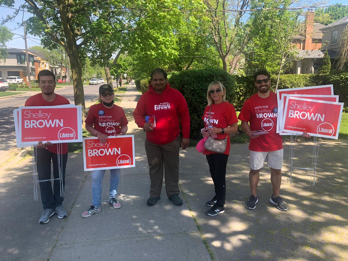 shelleybrownyc's tweet image. I know I'm repeating myself but with such hot weather, I'm just so appreciative at how many #TeamShelley #volunteers showed up to #canvass. We are turning #YorkCentre Red so join us now! #grateful #OntLib #onpoli