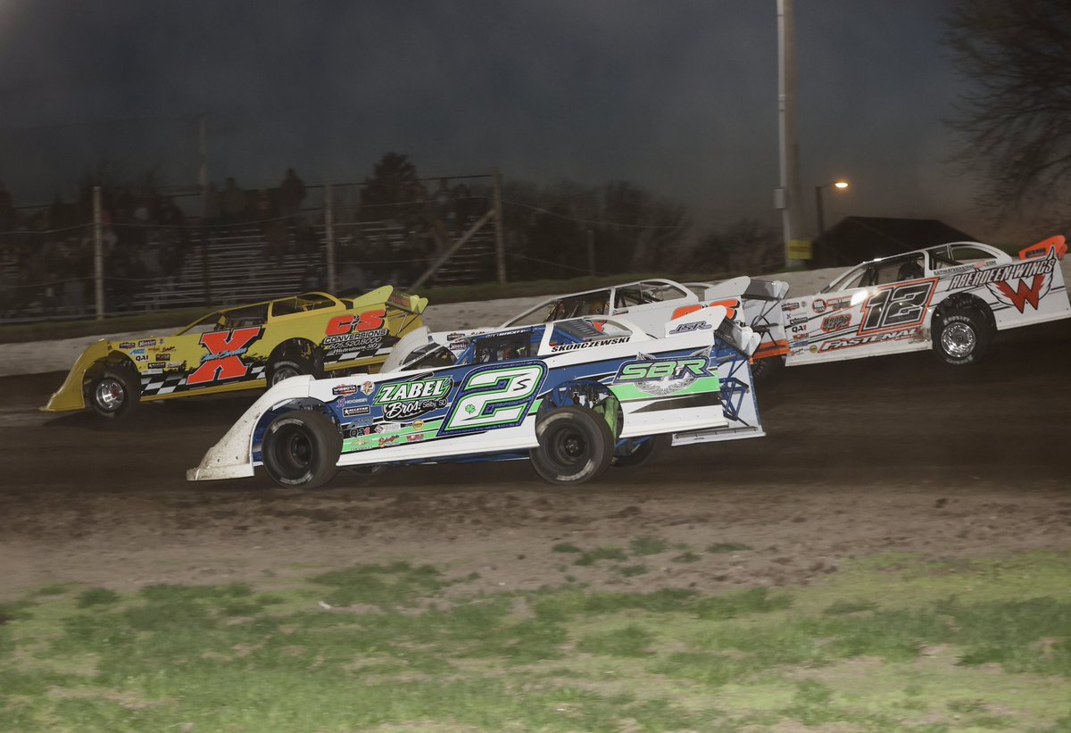 CRPPhotos's tweet photo. Fun night @CasinoSpeedway!! Some exciting races in the late models and mods. Congrats to @2MD_Racing and @TPOracing on their wins!! #WorldofSpeed https://t.co/tgW3I1fJbO