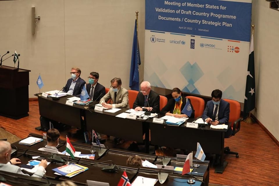 KoreaEmbassyPK's tweet photo. UN Briefings on 2023-2027 Country Programme

The Korean Embassy attended the two briefings on 2023-2027 Country Programme which were held by UN agencies in Pakistan on 19 and 27 April.

#UN #Korea #EmbassyofKorea #Breifing https://t.co/v7z3kV6eGC