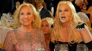 geminiscar2's tweet photo. lo mejor de la noche estas dos mujeres eternas y talentosas las amo!!! @mirthalegrand y @Su_Gimenez 👏👏👏#MF2022 #MartinFierro #MartinFierro2022 #MartinFierroTelefe susana gimenez mirtha legrand https://t.co/jWPNaP7Epr