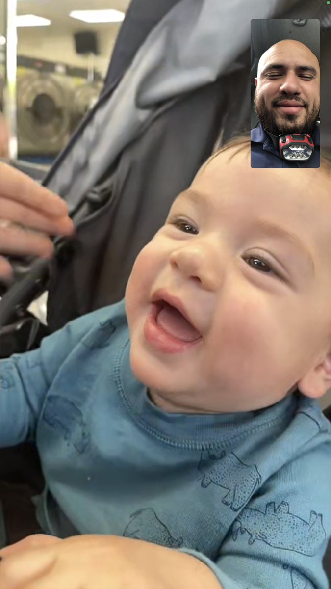 kaven_dang's tweet photo. Fav part at work is when I can spare just a couple minutes to see my loves on ft https://t.co/ueBokytMk0