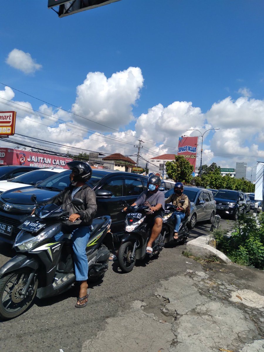 JogjaUpdate's tweet photo. 11.34
Jalan solo macet bgt lek  
@Kentvtberkvah 
https://t.co/64xYbqPvt3
