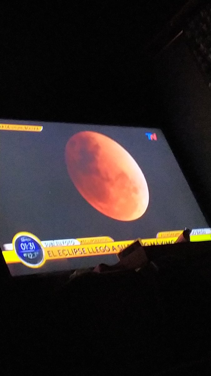 AntonellaSier14's tweet photo. #eclipseTN
Desde Benavídez 💓💓💓
Peleando con las nubes pero logré verla 💓💓
Saludos @Josebianco10 @mati_bertolotti @FenomenosTn https://t.co/zUqQv97As4