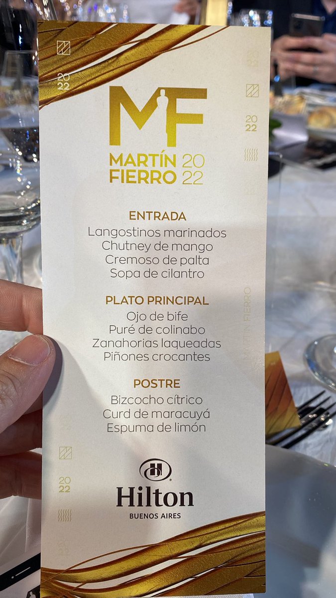 MTelevisor's tweet photo. El menú del #MartinFierro 🍽
#DebateMF 👉🏼 https://t.co/t1NtlHJ8bm https://t.co/IxJ9oGiGIk