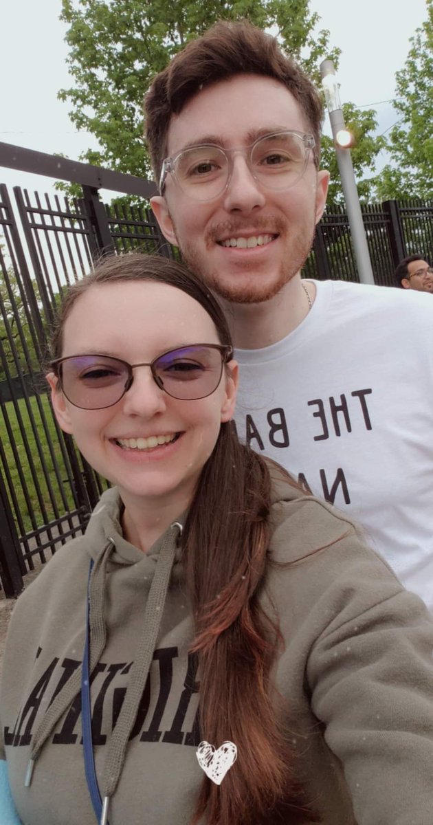 Hatzmania's tweet photo. Just saw @AJRBrothers it was a rollercoaster and all i want is to get back in line and experience it again 😊 #WayLessSad #OKORCHESTRA https://t.co/fUPVmZWnEm