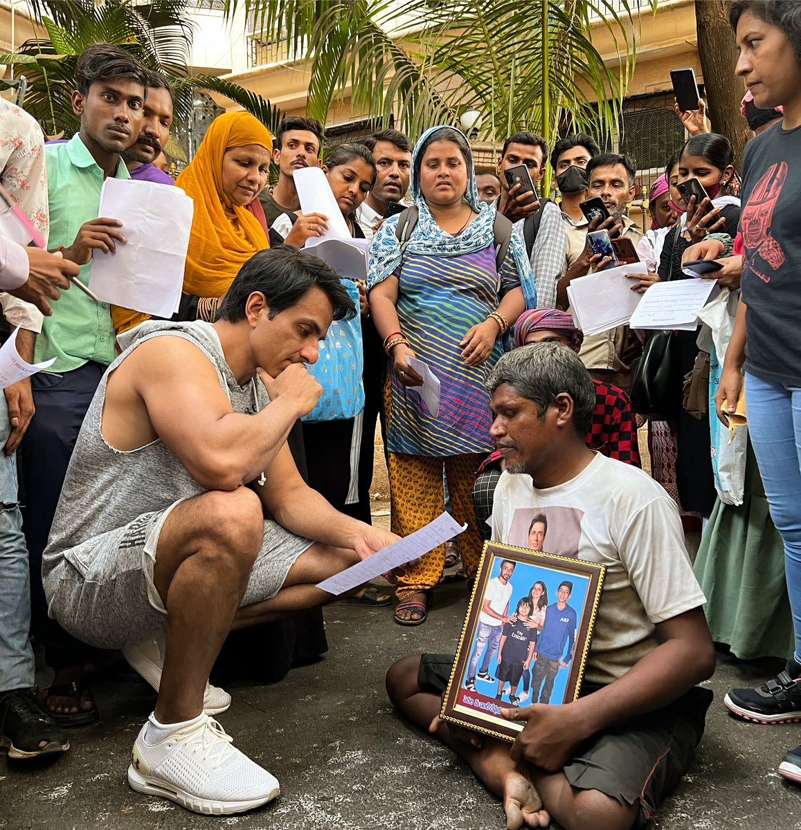 sonu sood tweet media