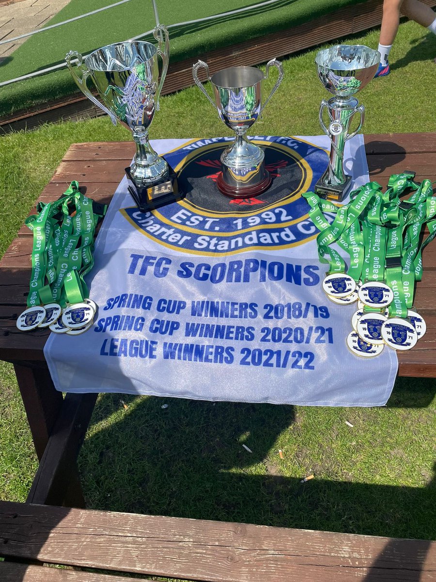 TimperleyFC's tweet image. #makingmemories a few more from the weekend U10 / U13 #santos #celtic #scorpions ⚫️🔵⚫️🔵👏🏻👏🏻👏🏻👏🏻@tdjfl @Cheshire_FA @altrinchamtoday  #timperley @TimperleySports