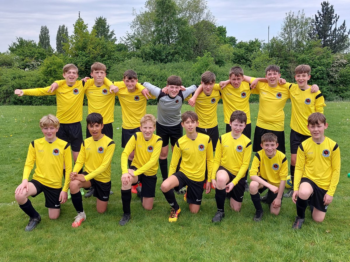 TimperleyFC's tweet image. #makingmemories a few more from the weekend U10 / U13 #santos #celtic #scorpions ⚫️🔵⚫️🔵👏🏻👏🏻👏🏻👏🏻@tdjfl @Cheshire_FA @altrinchamtoday  #timperley @TimperleySports