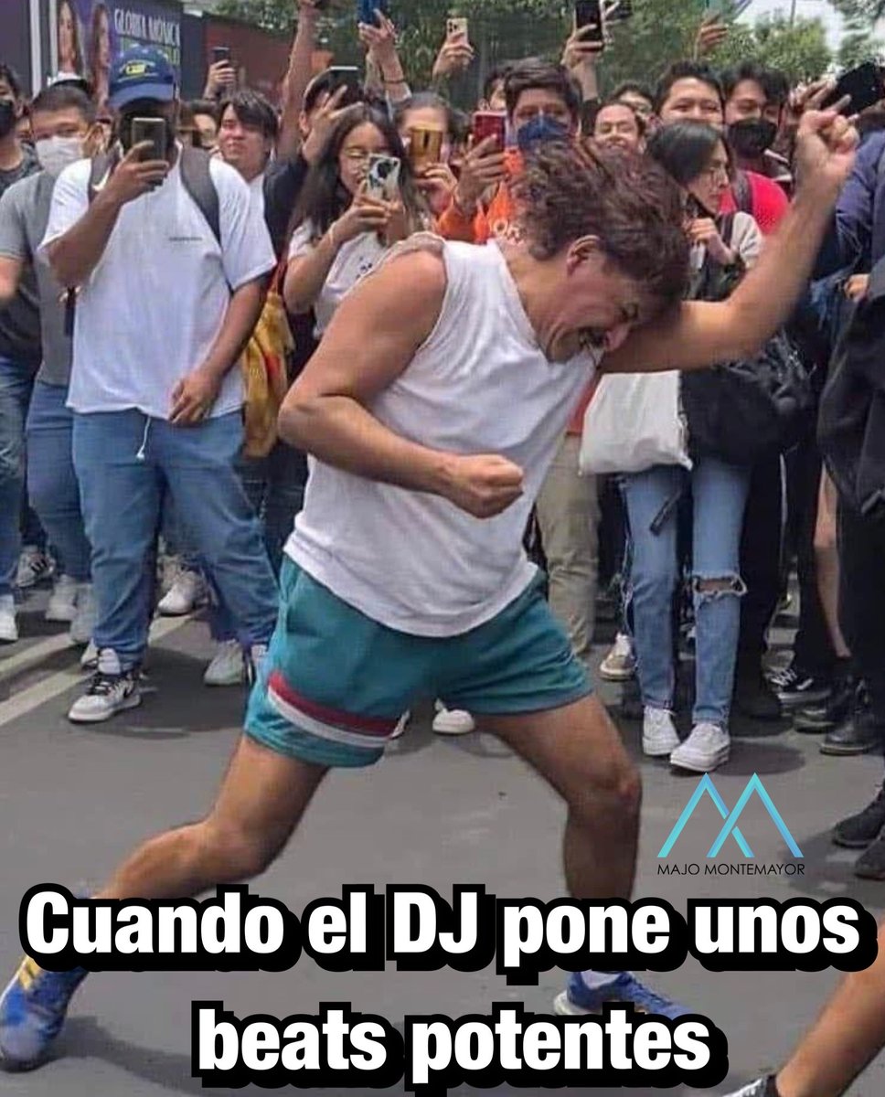 majomontemayor's tweet photo. Oí nomás ese rolón! 🕺🏻 🔈

#FelizLunes https://t.co/bd4nd4v0XC