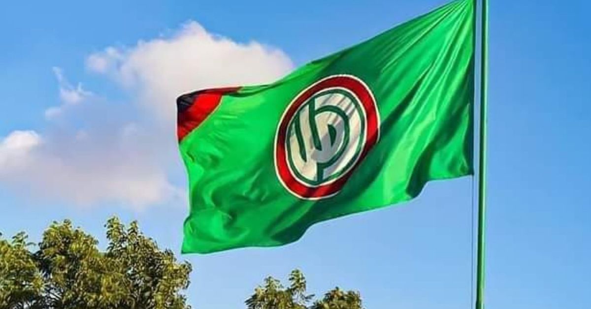قمْ أيها القلم اجمع مواكبَ الحروف وسجّل على أوراق التاريخ حكاية أفواج أمل الأوفياء الذين نذروا انفسهم للدفاع عن الانتماء لدولة الرئيس #نبيه_بري لدموع الأيتام لأنين الأمهات لآلام الجرحى للوطن الذي بقي عصياً على الأعداء والمغرضين رغم كلّ المؤامرات
 وسيبقى نداؤنا دوماً #بالوحدة_أمل