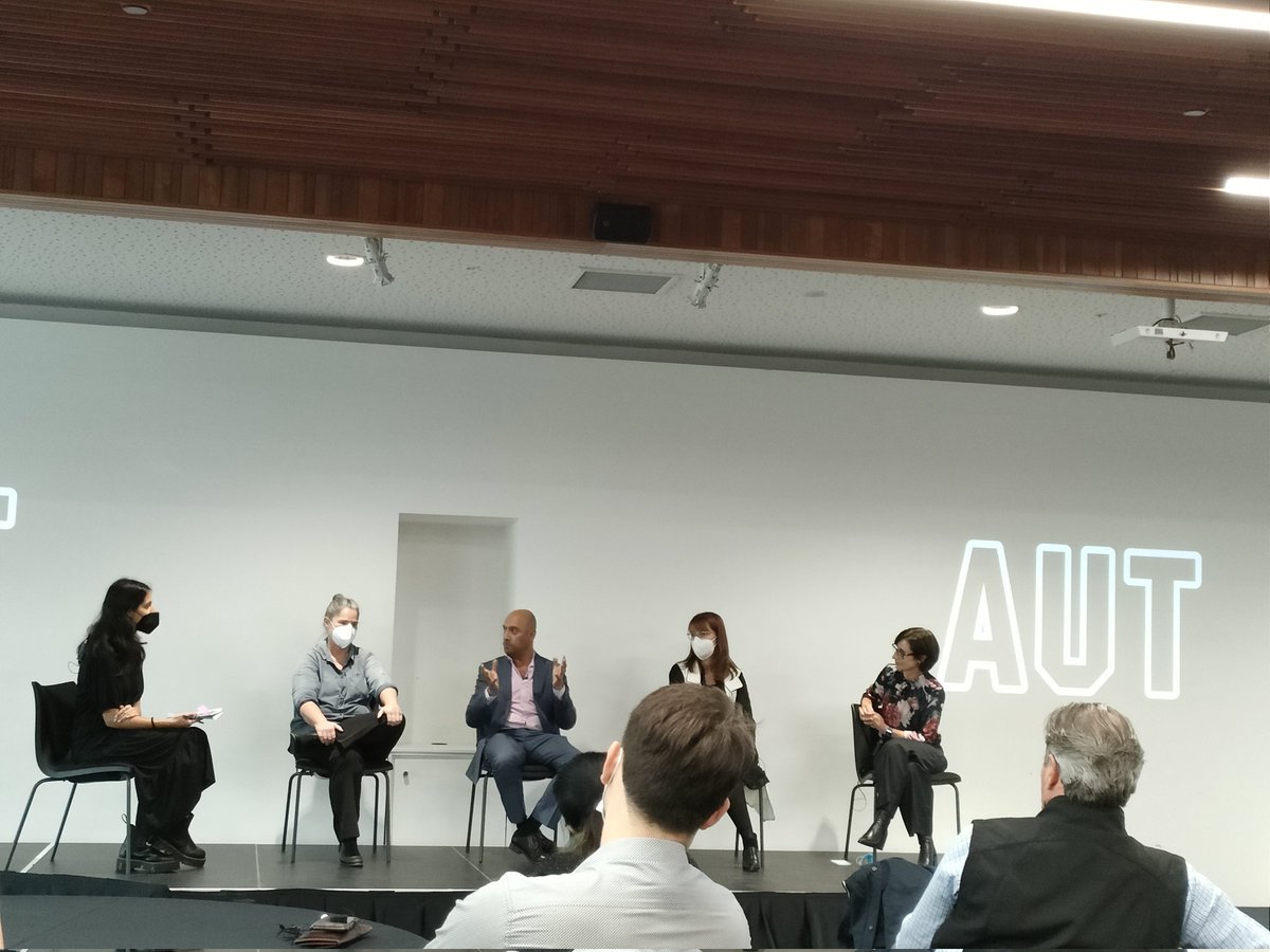 Great discussions at @TechweekNZ today about AI in healthcare. NZ is leagues ahead of other countries wrt AI data governance thanks to @WaitemataDHB and @i3waitematadhb (shout out to @rawegd ).
