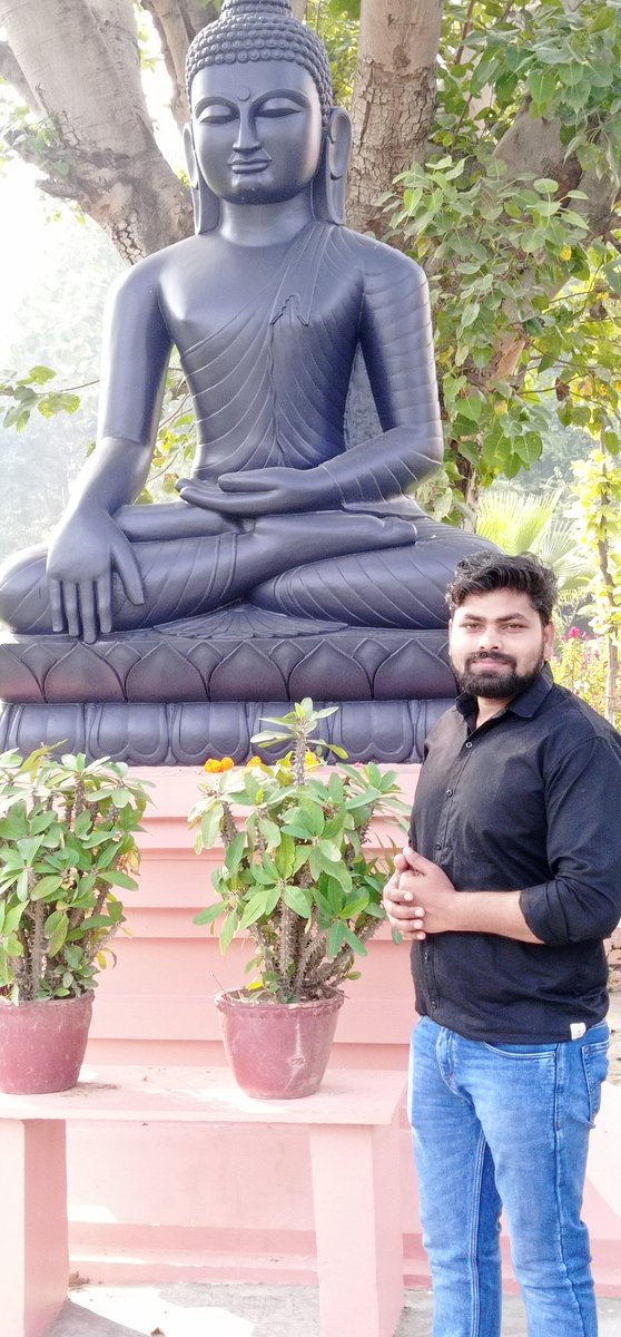 सभी देशवासियों को त्रिपावनी बुद्ध पूर्णिमा की हार्दिक शुभकामनाएं*💐💐🙏

बुद्धं शरणं गच्छामि ।
धर्मं शरणं गच्छामि ।
संघं शरणं गच्छामि