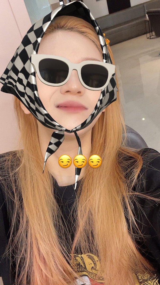 GFS_backup's tweet photo. [PIC] 220516 - Umji (ummmmm_j.i) story post

🐹😏😏😏
🐹😎😎😎

#여자친구 #GFRIEND #비비지 #VIVIZ #엄지 #UMJI @VIVIZ_official https://t.co/qKVRNzJwFH