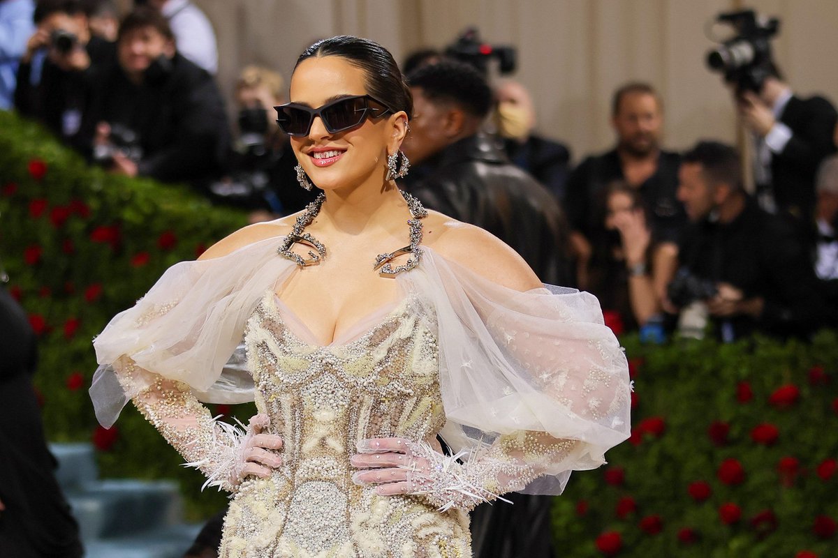 Posherrrrrr's tweet photo. ella es la hernan cortes de esta generación, me colonizó https://t.co/tqlgL5nrIn