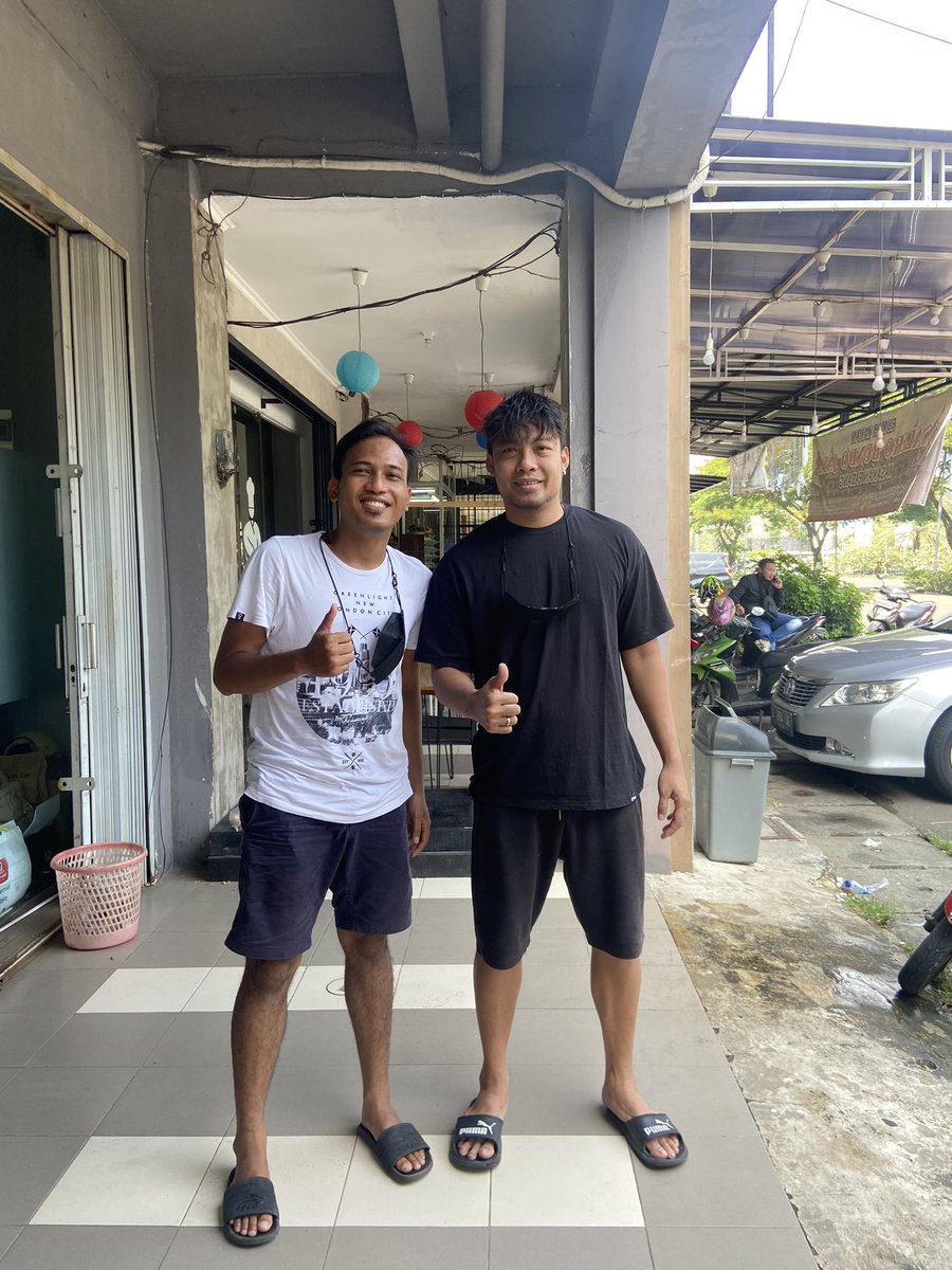 DimasAR19's tweet photo. Ketemu Capt Idola https://t.co/wkrofoSSo9