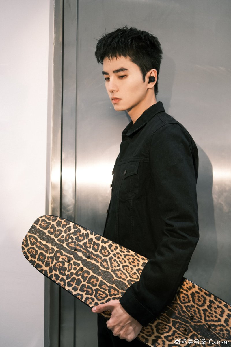 CaesarWuPH_'s tweet photo. 吴希泽-Caesar Weibo Update

Emperor Wu 🧢🐆

#CaesarWu
#WuXiZe
#CaesarWuPH
#WuXiZePH
#吴希泽 https://t.co/r78KaoMSVY