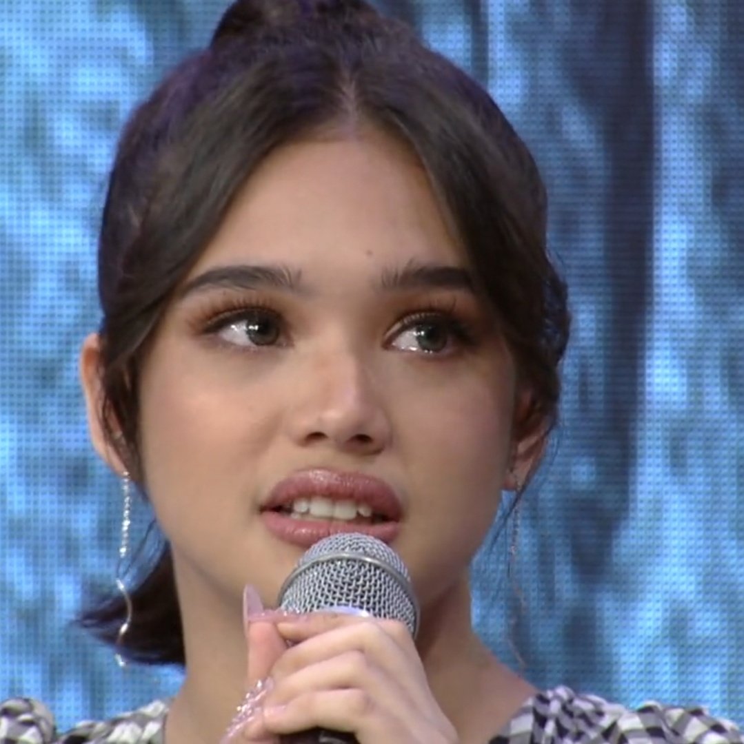 crizchyvs's tweet photo. "You're amazing... for such a young age... You experience so much"

Thats why i stan this girl

#CrizaTaa | @mscrizataa https://t.co/X1pYFEn9VV